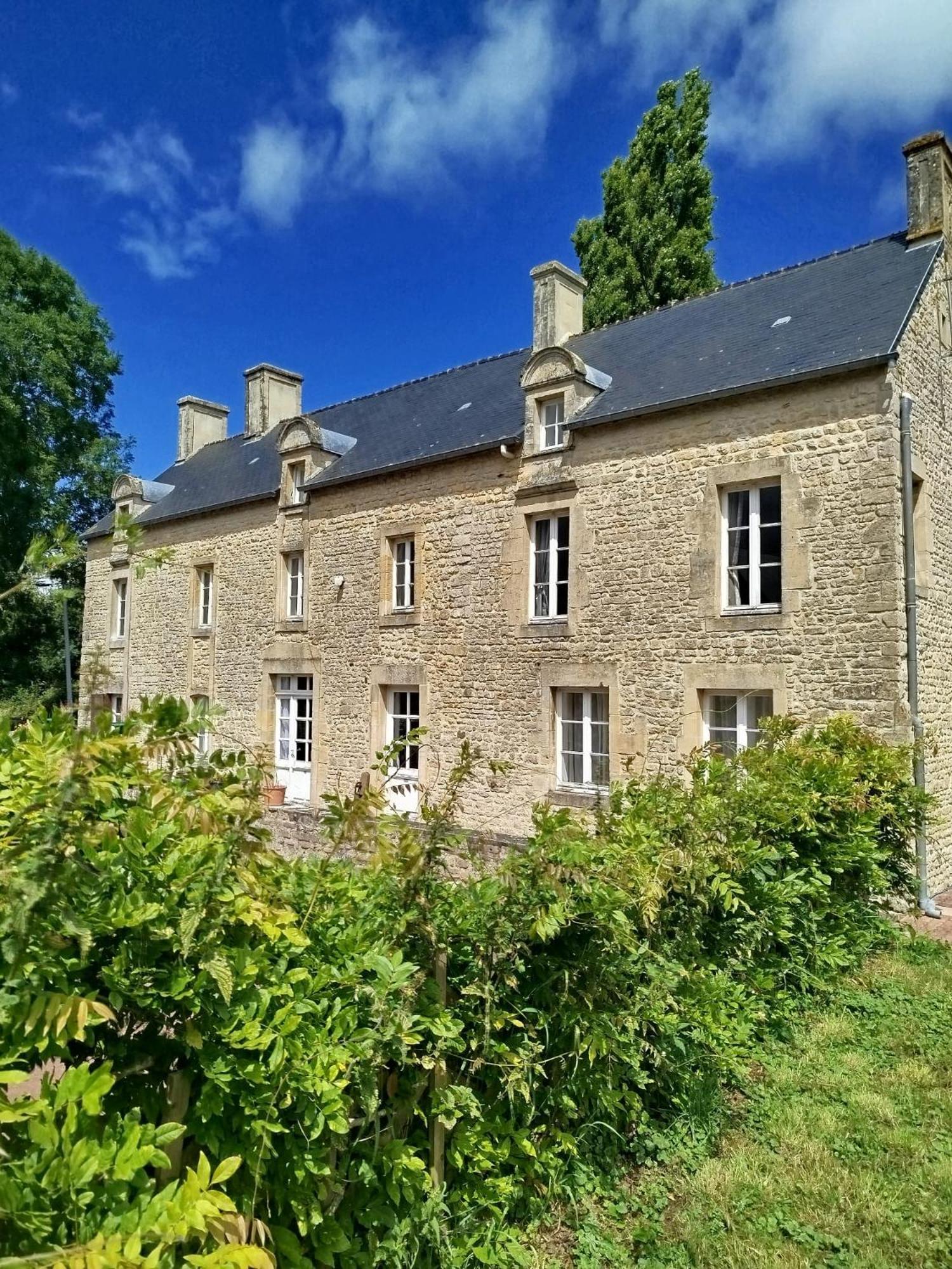 Maison De Charme Tour-en-Bessin Екстериор снимка