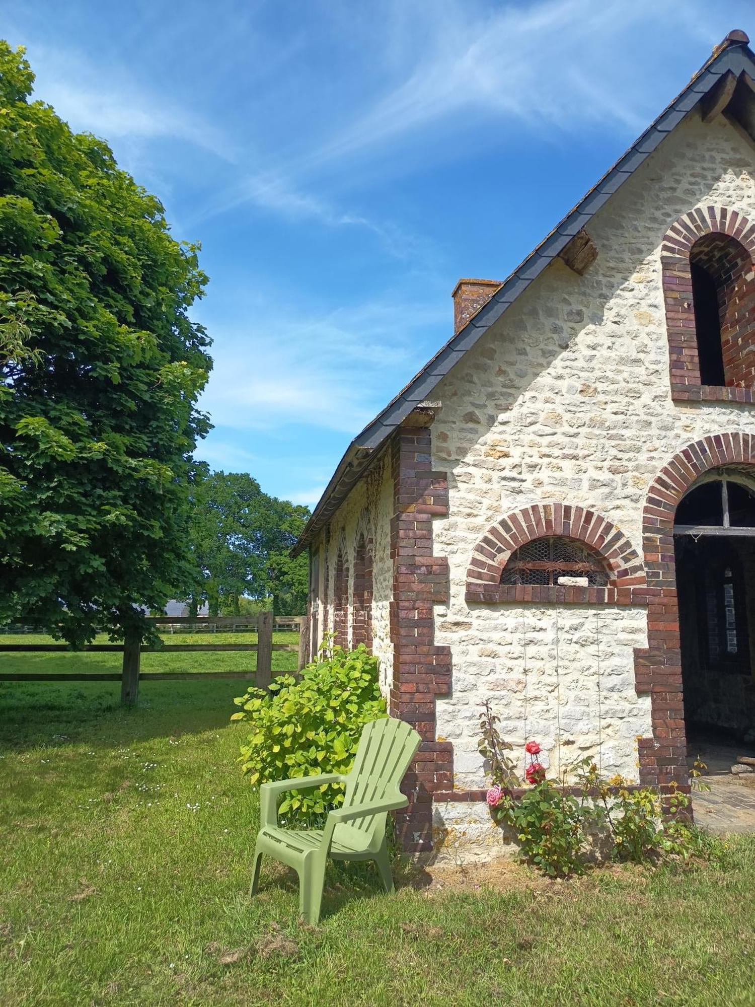 Maison De Charme Tour-en-Bessin Екстериор снимка